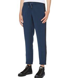 Lululemon On The Fly Pant Track Stripe True Navy/ Black Pockets Size 10